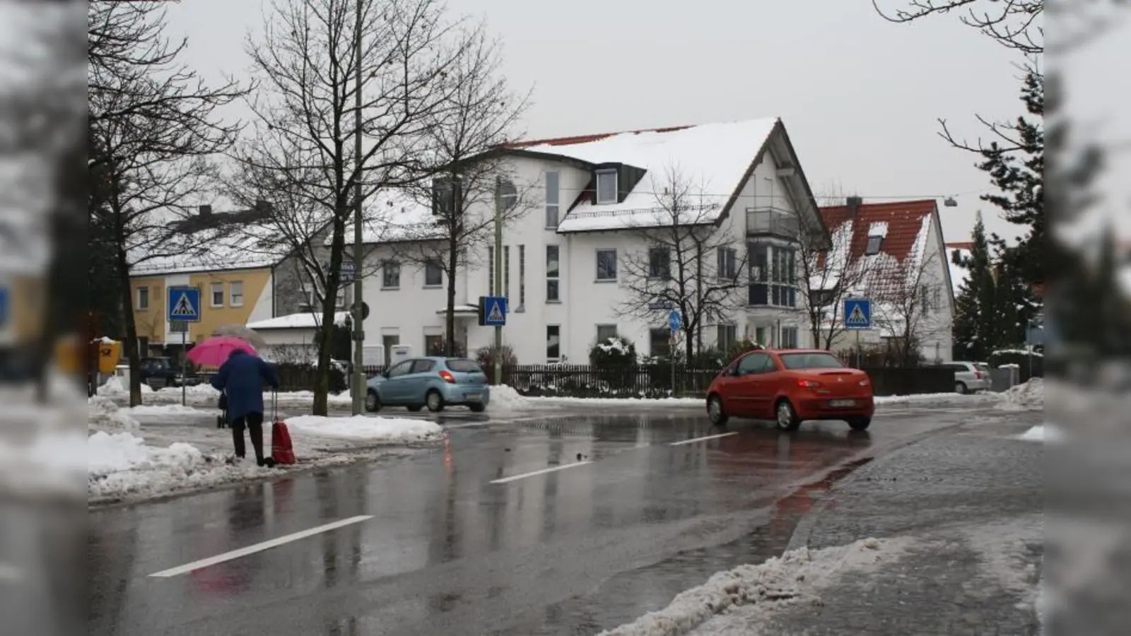 So ruhig geht es nicht immer zu an der Kreuzung Manzo-, Krautheim- und Allacher Straße, denn oft verirren sich hier Sattelzüge und LKW, klagt ein Bürger. (Foto: sb)