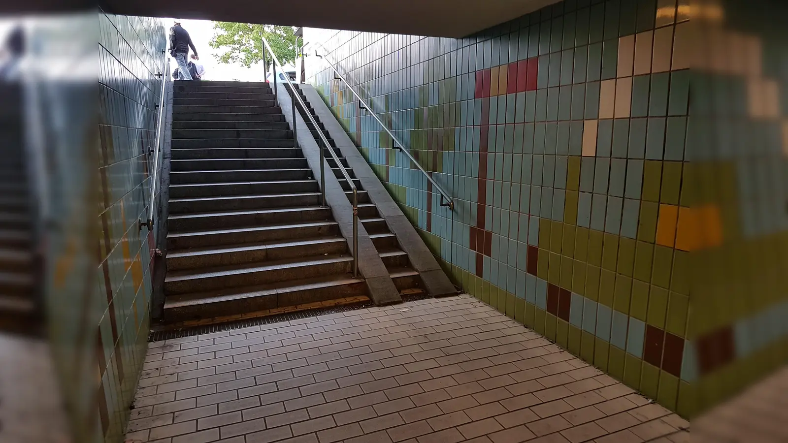 Am S-Bahnhof Heimstetten ist eine 14-Jährige Opfer einer Erpressung geworden. (Archivbild: bs)