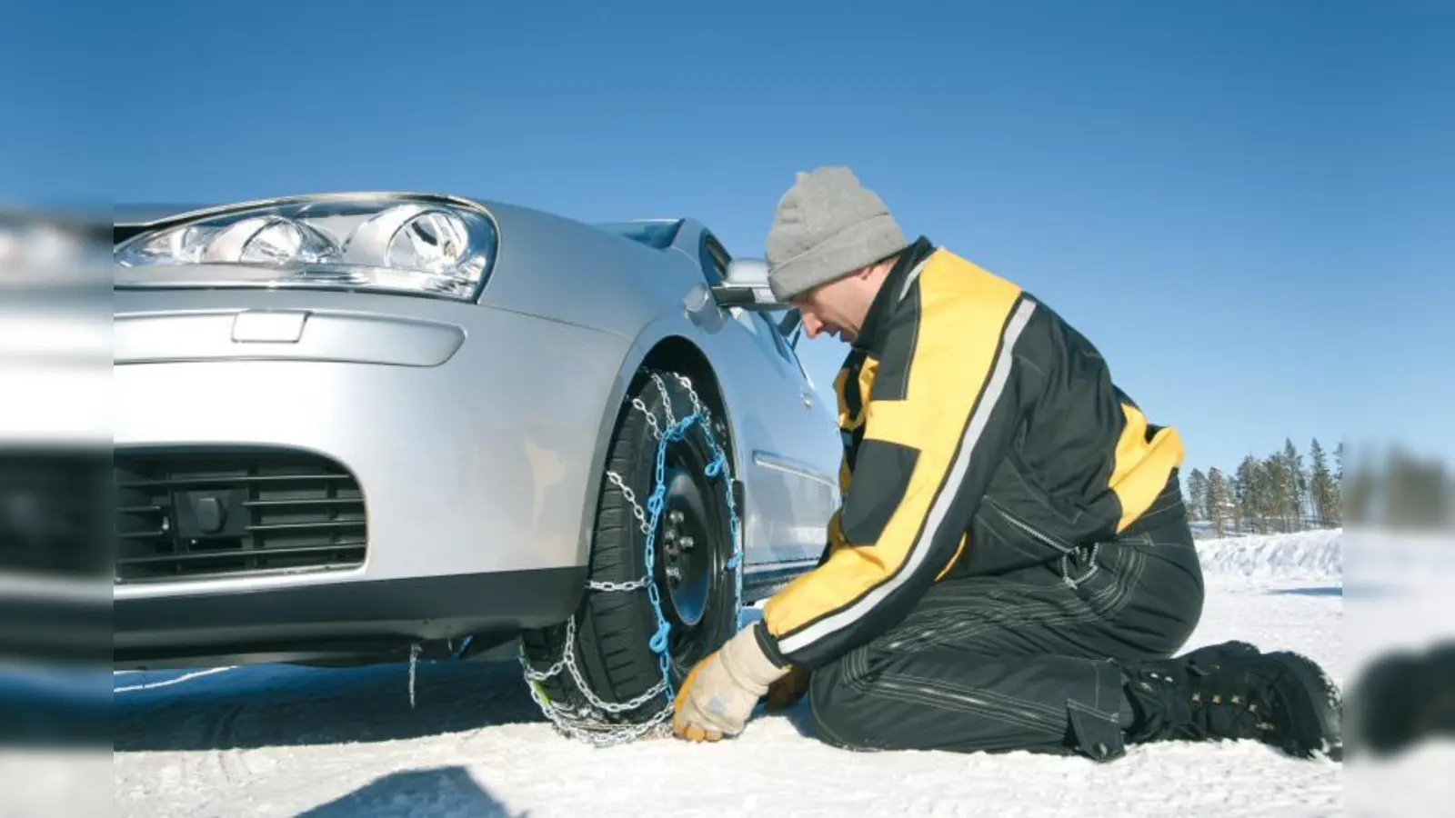 In vielen Alpenländern sind Schneeketten bei entsprechender Wetterlage Pflicht (Foto: ADAC)