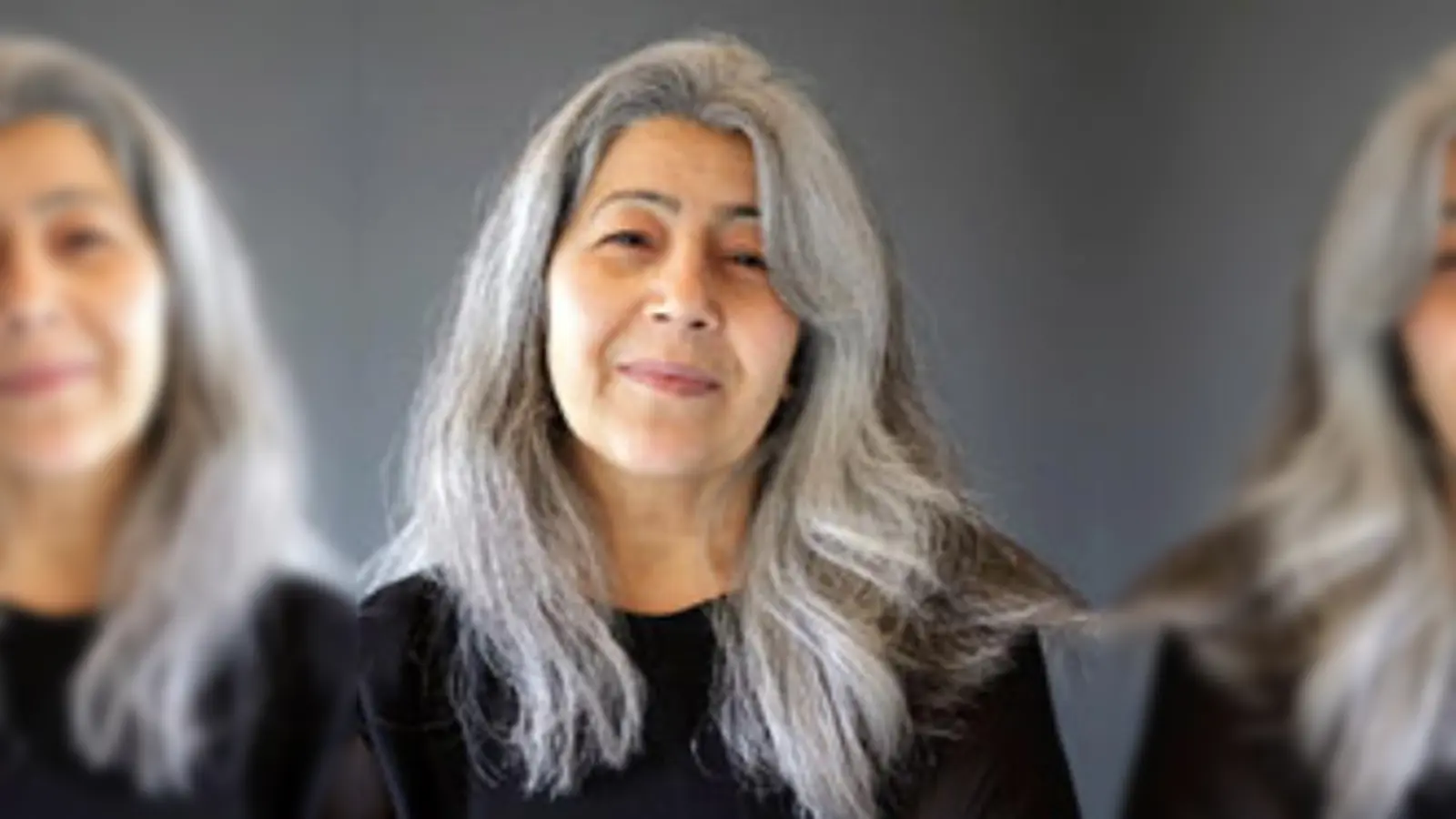 Mahbuba Maqsoodi liest in der Immanuelkirche.  (Foto: VA)