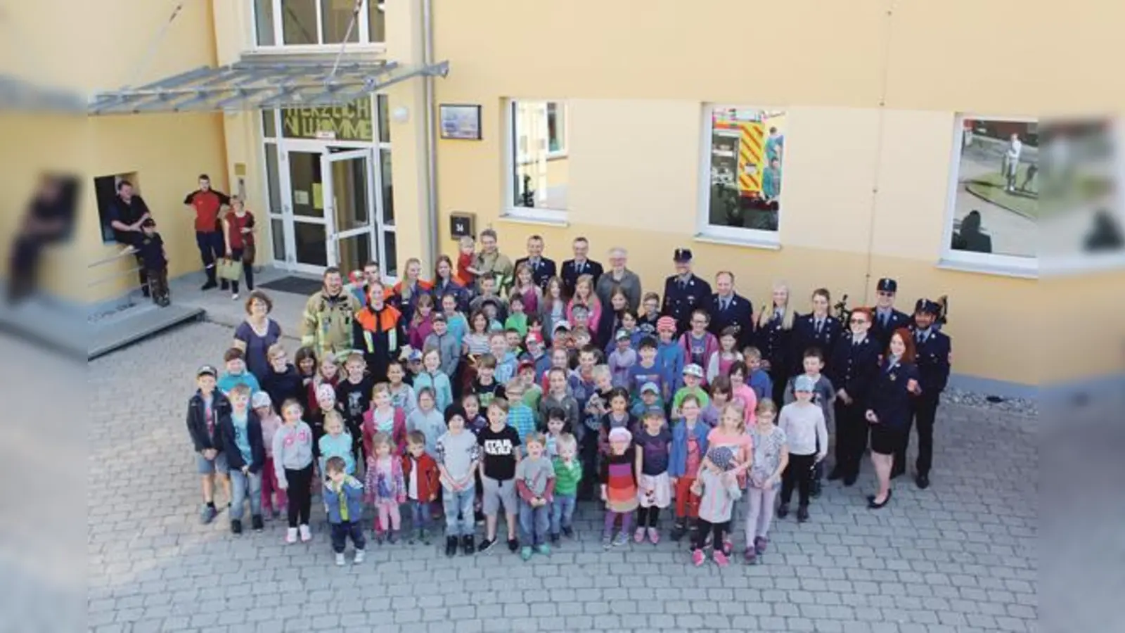 70 Schüler der Steinhöringer Grundschule absolvierten den Lehrgang zum Brandschutz.	  (Foto: Kreisbrandinspektion)