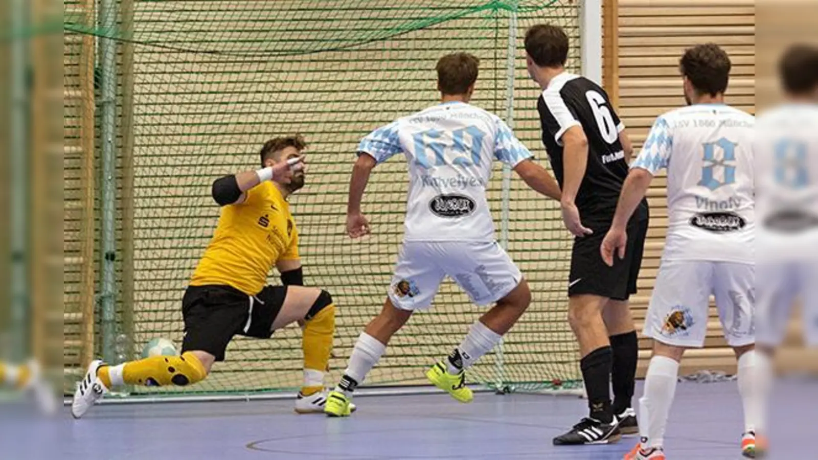 Auf Torjagd: Löwen beim Futsal.  (Foto: Anne Wild)