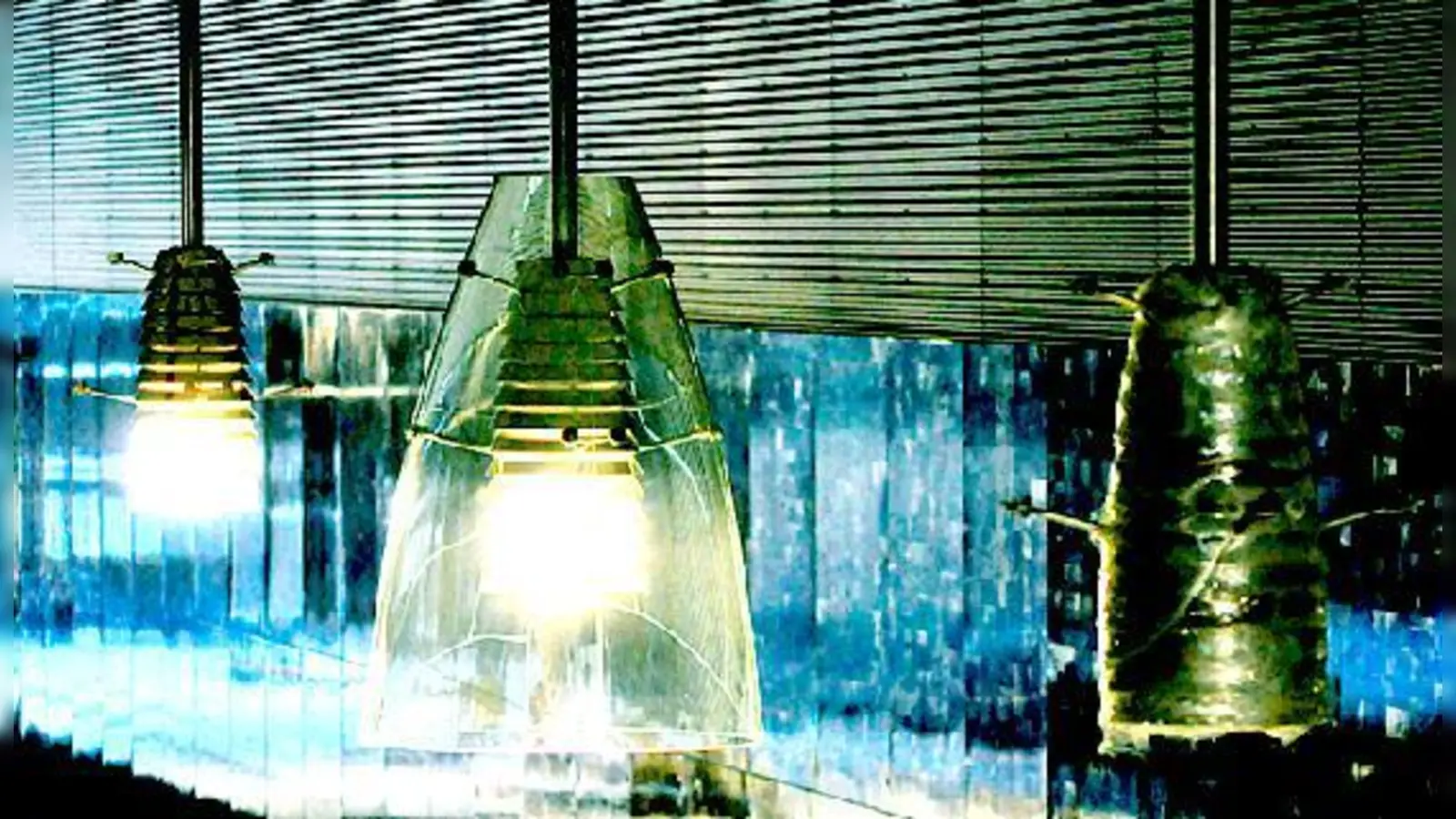 Die Pendelleuchten mit punktförmiger Abstrahlcharakteristik wurden erstmals in der Münchner U-Bahn-Geschichte eingesetzt.  	 (Foto: Baureferat)