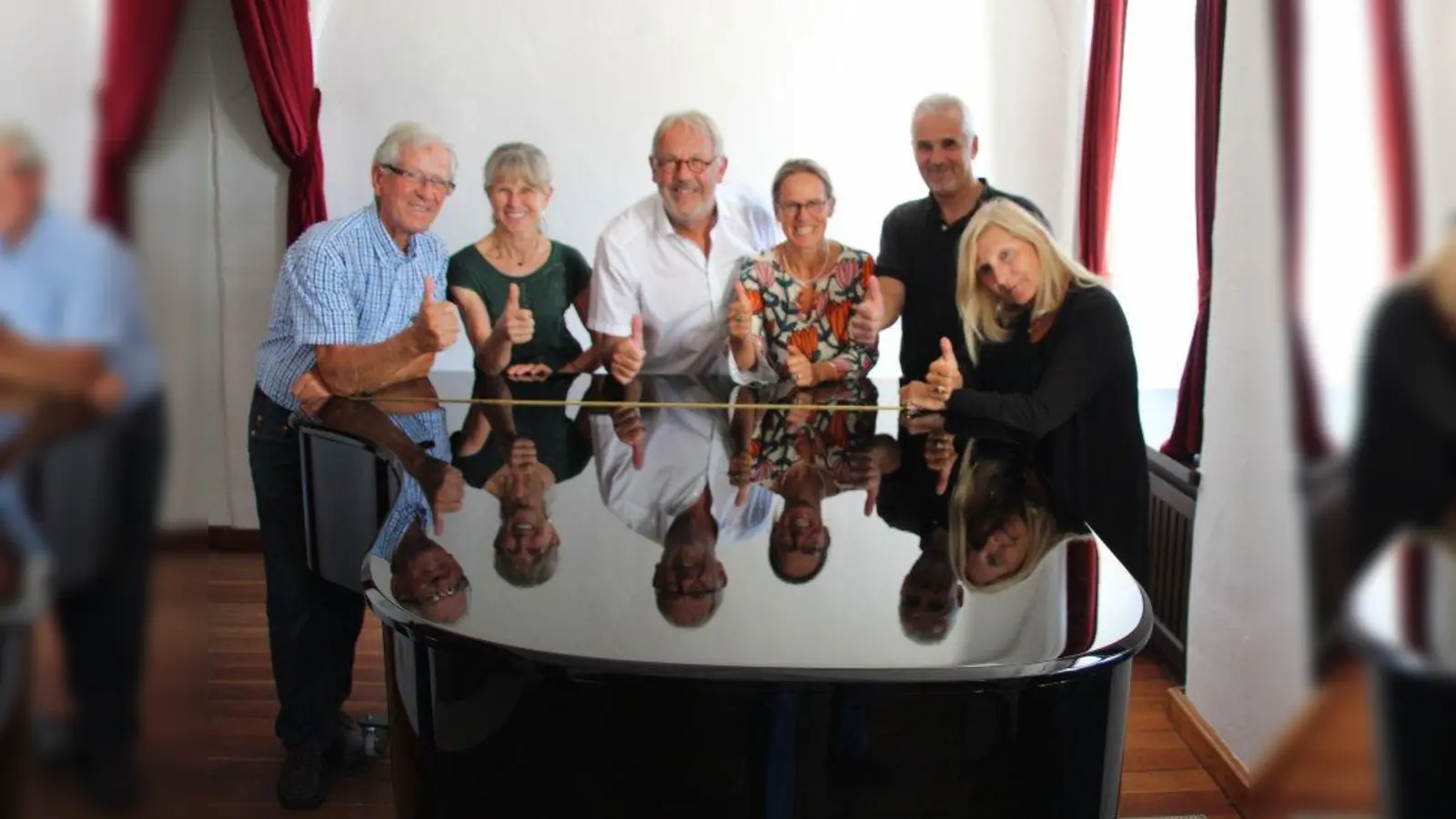 Sie organisieren das Programm von &amp;quot;Kultur im Schloss Seefeld&amp;quot;: Wolfgang Niemann, Dr. Brigitte Altenberger, Dr.  Georg Strasser, Maja Grundei, Dr. Harald Müller und Christa Dannenberg (von links). (Foto: mka)