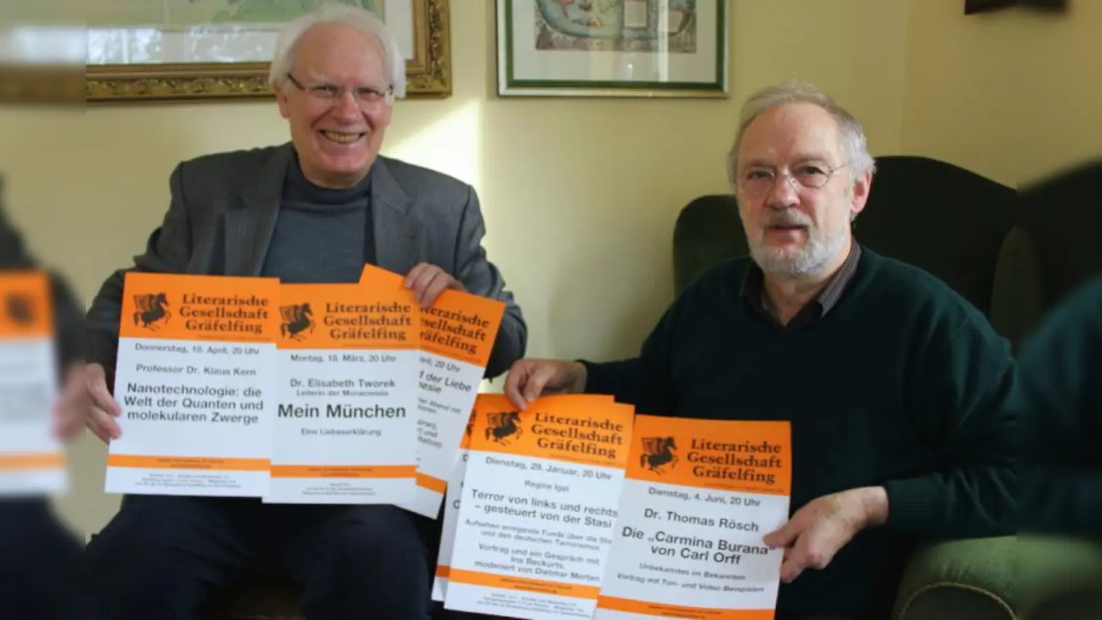 Max Gschneidinger und Klaus Stadler (v.l.) stellen das hochkarätige Halbjahresprogramm der Literarischen Gesellschaft Gräfelfing vor. (Foto: US)