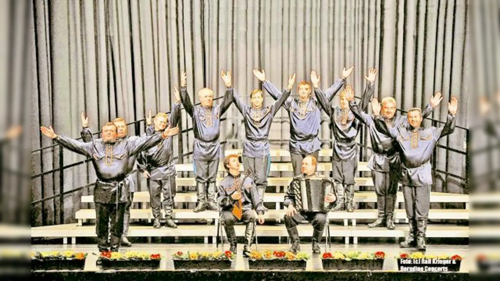 Der Ural Kosaken Chor ist berühmt für seine Uniform und Disziplin.  (Foto: Agentur)
