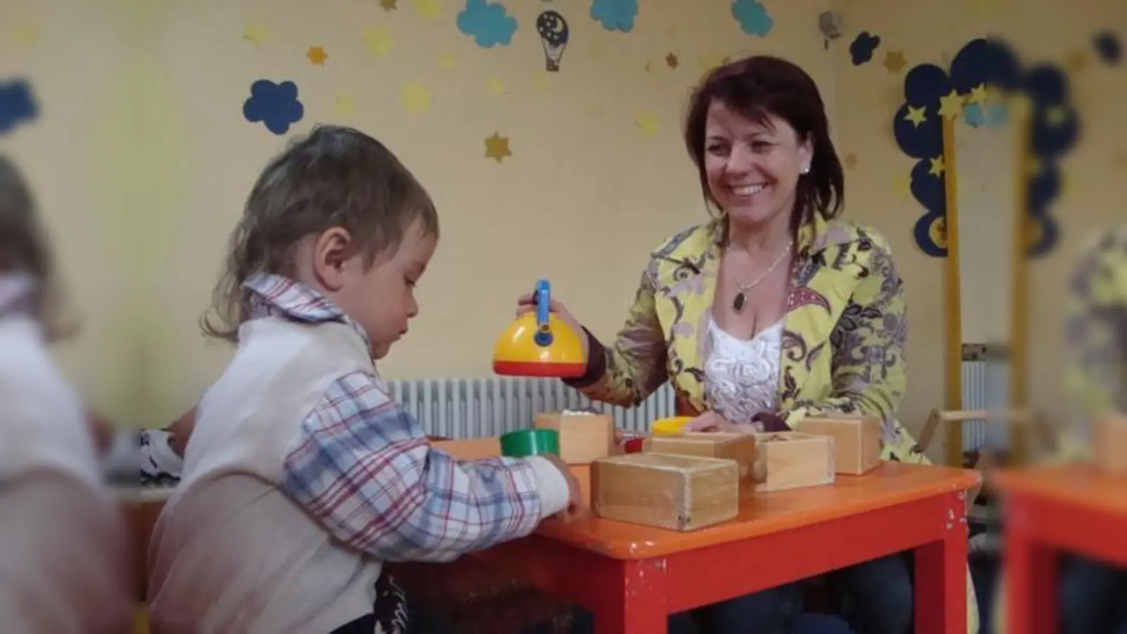 Die Landtagsabgeordnete und ausgebildete Erzieherin Diana Stachowitz erlebte den Kindergartenalltag mal wieder hautnah.  (Foto: Privat)