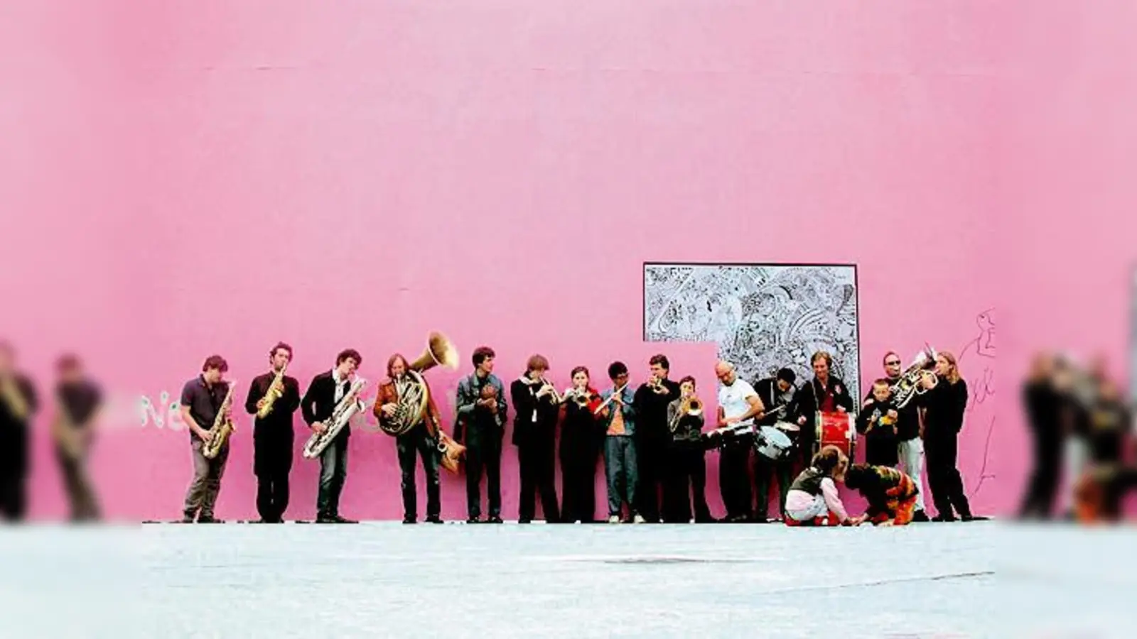 Die »Express Brass Band« sorgt für die musikalische Umrahmung des Jubiläumsfestes im Kulturzentrum Trudering.  (Foto: Agentur)