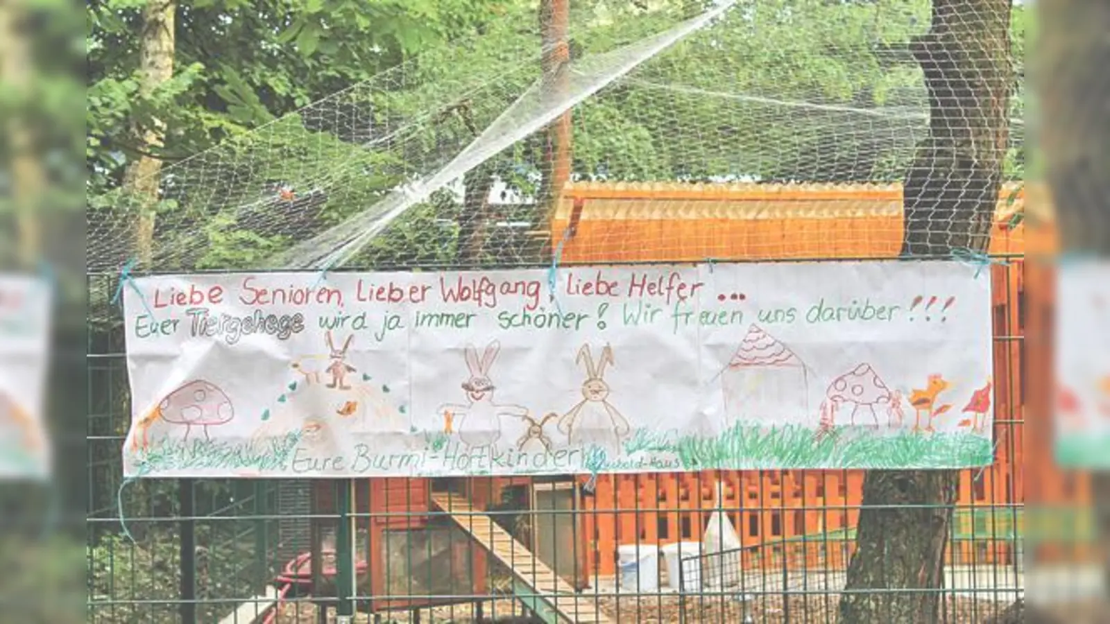 Bei der offiziellen Eröffnung des neuen Tiergeheges in der Wohnanlage »Seniorenwohnen Kieferngarten« wird auch der Name bekannt gegeben. 	 (Foto: VA)