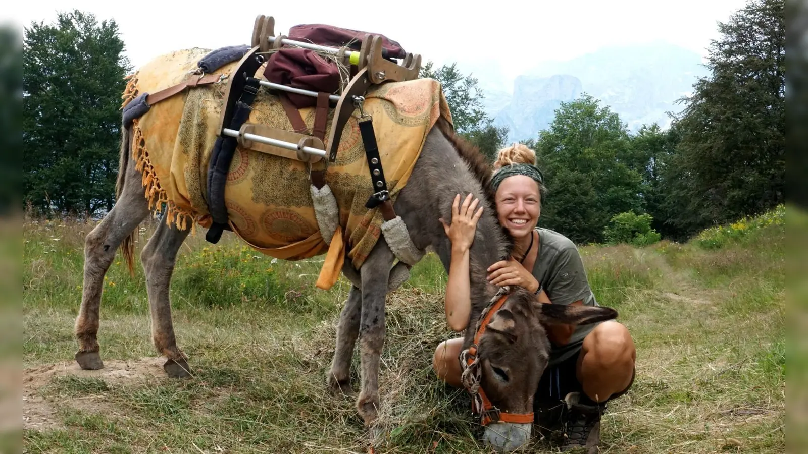 Bestsellerautorin Lotta Lubkoll liest aus ihrem „Reiseabenteuer mit Lotta und Esel Jonny”. (Foto: Lotta Lubkoll)
