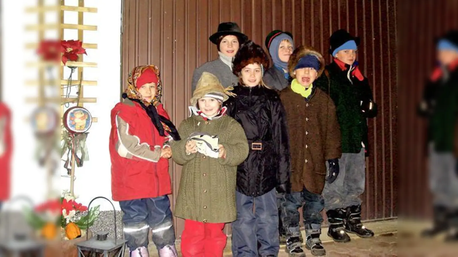 Kinder aus Schwindkirchen waren unterwegs, sangen das Klopfer-Lied und sammelten Spenden ein.	  (Foto: Stadt Dorfen)