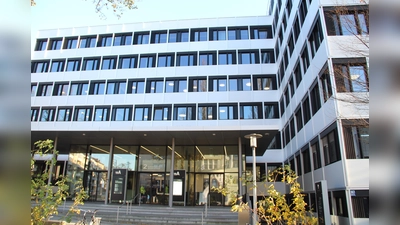 Das Kreisverwaltungsreferat soll Senioren besser informieren, empfahl die Bürgerversammlung. (Foto: job)