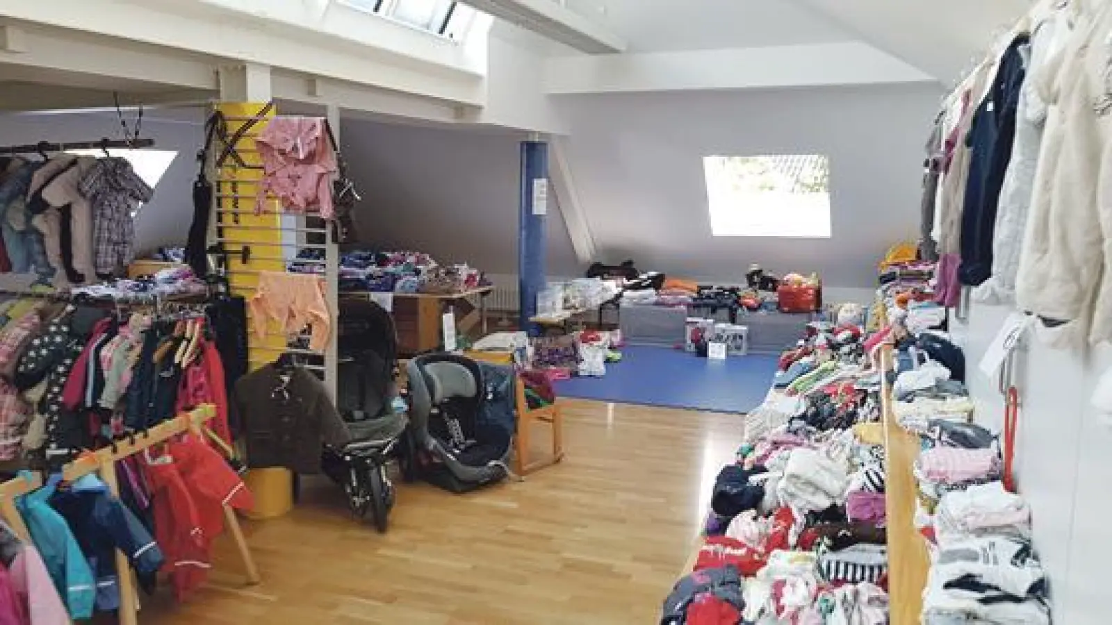 Schnäppchenjäger aufgepasst: Jede Menge Baby- und Kindersachen am 7. September im FAM Trudering.	 (Foto: VA)