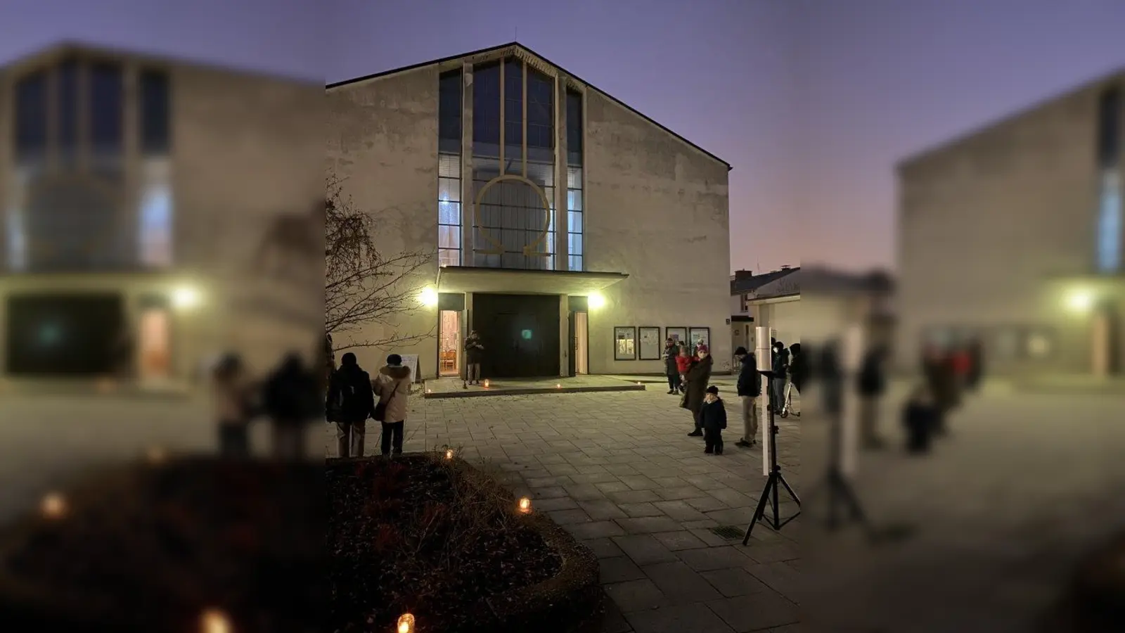Die nächste „Haltestelle im Advent“ mit Musik, Texten und Kerzenschein gibt es am Samstag, 12. Dezember, um 17 Uhr am Kirchplatz von „Zwölf Apostel“. (Foto: Heinz-J. Haury)
