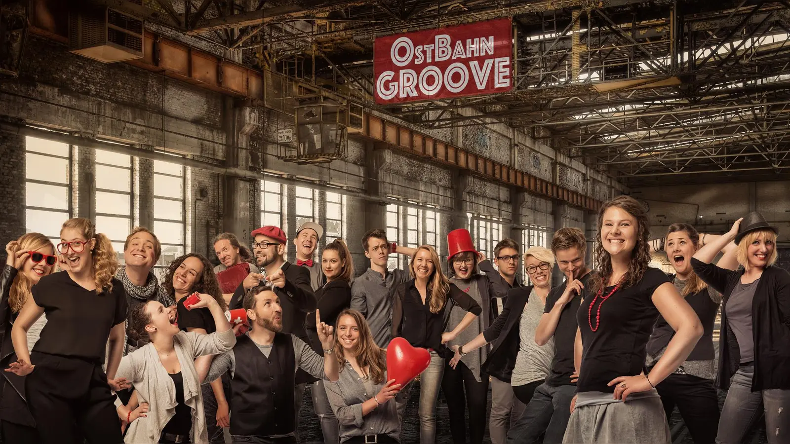 Der Chor OstBahnGroove tritt am Samstag, 5. Oktober, im Waitzinger Keller auf.  (Foto: VA)