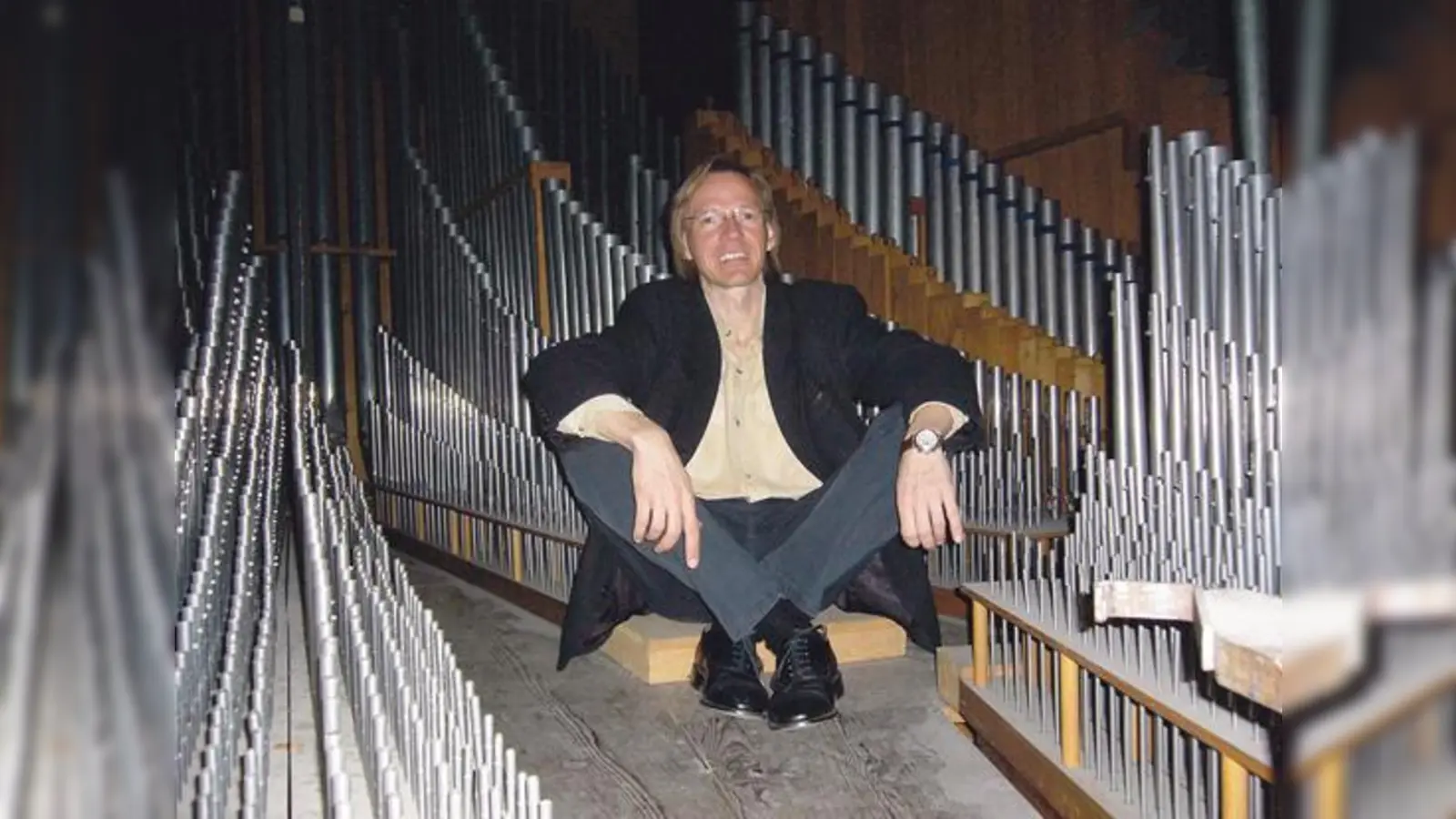 Organist Armin Becker überschreitet die Grenzen des klassischen Orgelkonzerts.	 (Foto: VA)