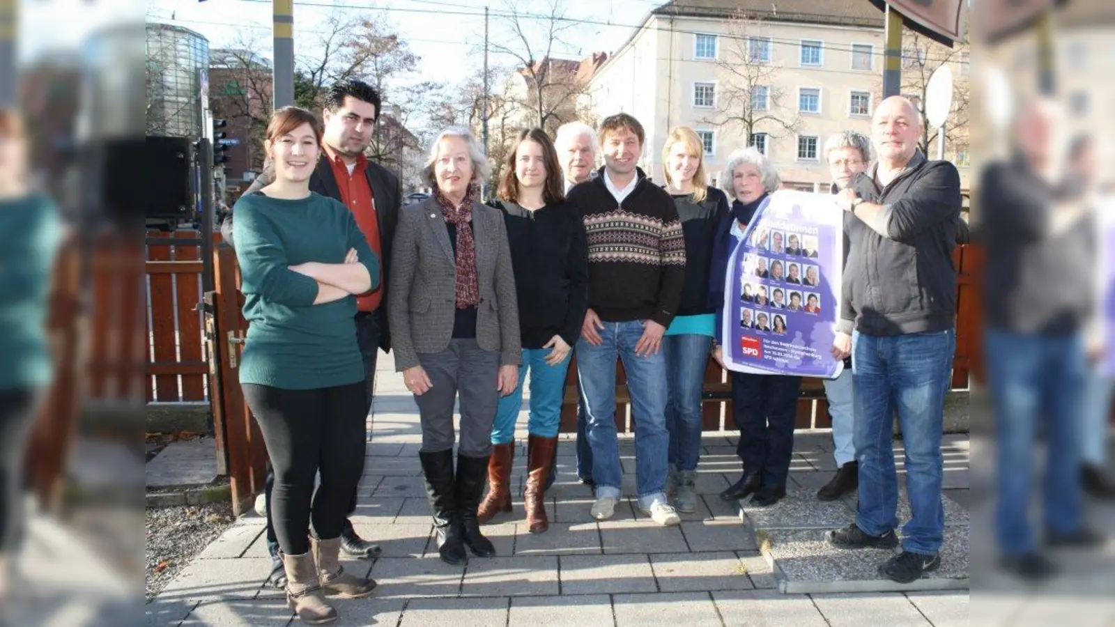 Haben für die SPD im 9. Stadtbezirk den BA- und Stadtrats-Wahlkampf eingeläutet (v.l.): Eva Blomberg, Nima Lirawi, Barbara Marc, Kathrin Abele, Otmar Petz, Oliver Belik, Anna Lena Mühlhäuser, Apollonia Pramberger, Susanne Mack Booms und Willi Wermelt. (Foto: sb)