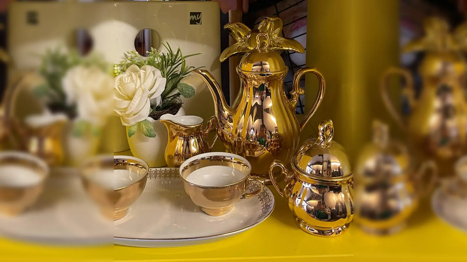 Schönes und Nützliches für Zuhause findet man beim Flohmarkt in Oberhaching. (Foto: hw)