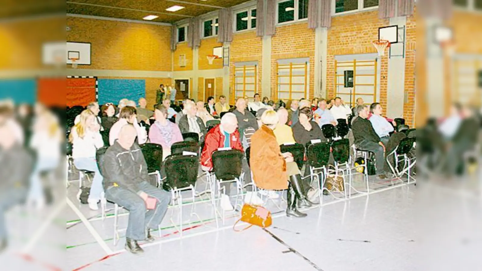 Rund 60 Besucher informierten sich über das geplante Parkraummanagement für Obergiesing.  (Foto: HH)