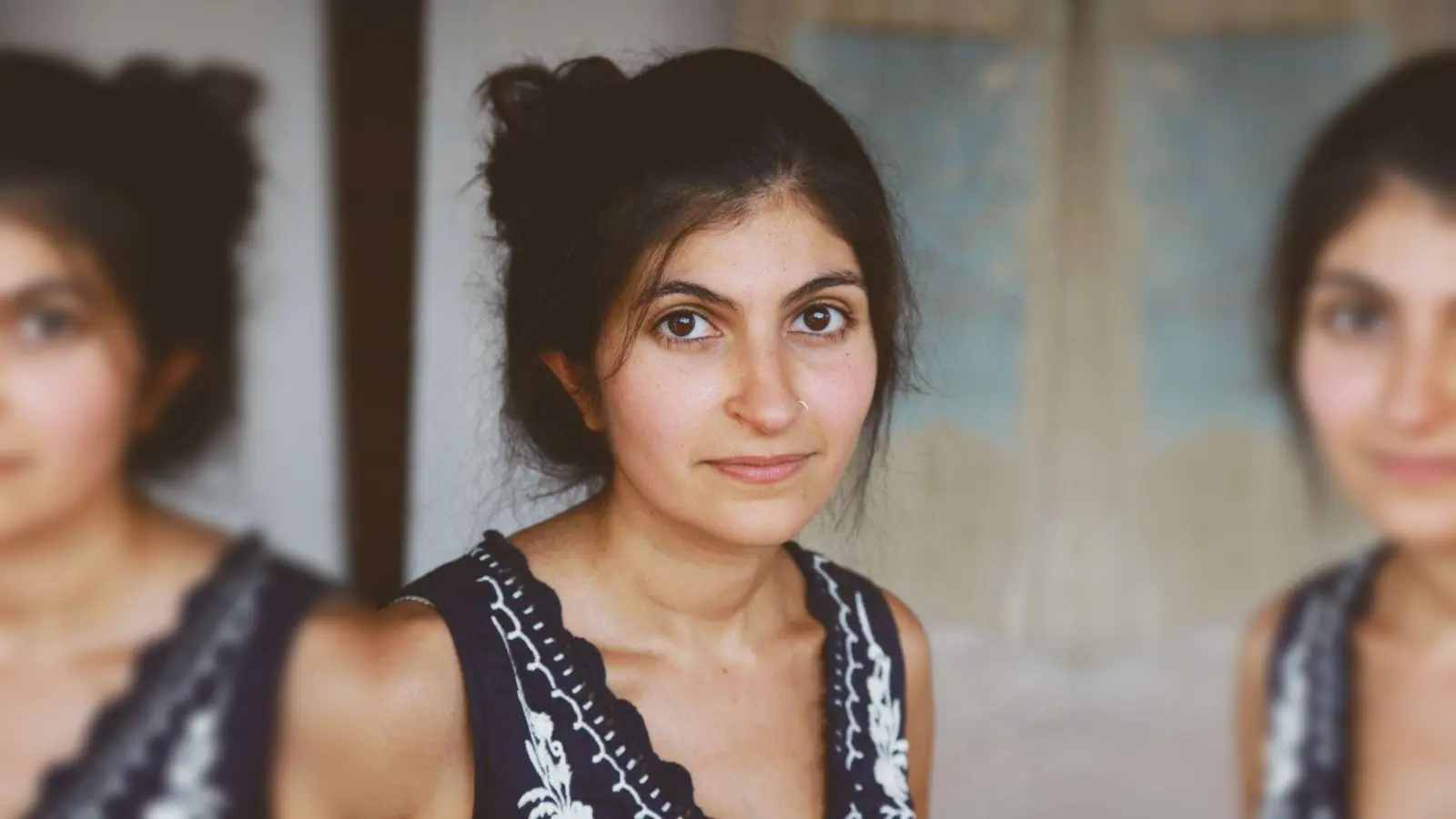 Shida Bazyar hat Literarisches Schreiben studiert. Im EineWeltHaus liest die Autorin aus ihrem Buch &amp;quot;Nachts ist es leise in Teheran&amp;quot;. (Foto: Joachim Gern)