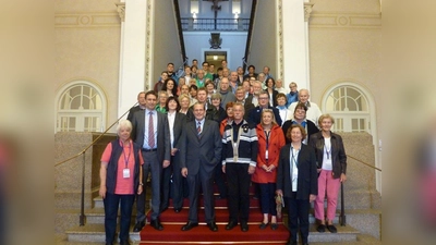 60 Bürger diskutierten im Landtag mit MdL Georg Eisenreich über Schule und Bildung. (Foto: pi)
