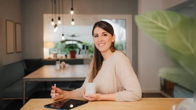 Zweifach-Mama Julia Hofmann ist zertifizierte Babyschlafcoachin für Kinder bis 36 Monate. (Foto: Hofmann)