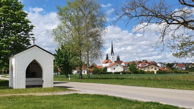 Trügerische Idylle: Alt-Bürgermeister und Gemeinderat waren schon lange zerstritten.  (Foto: Giver7066, CC BY-SA 4.0)