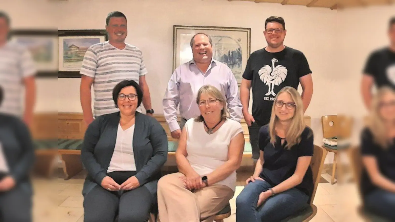 Der Vorstand des Frohsinn 2000 e.V. Peißenberg (vorne von links): Claudia Krämmer, Monika Böhm, Sigrid Kammerlocher sowie (hinten von links) Andreas Schmid, Thomas Rößle und Klaus Ressler. (Foto: Frohsinn 2000 e.V. Peißenberg)