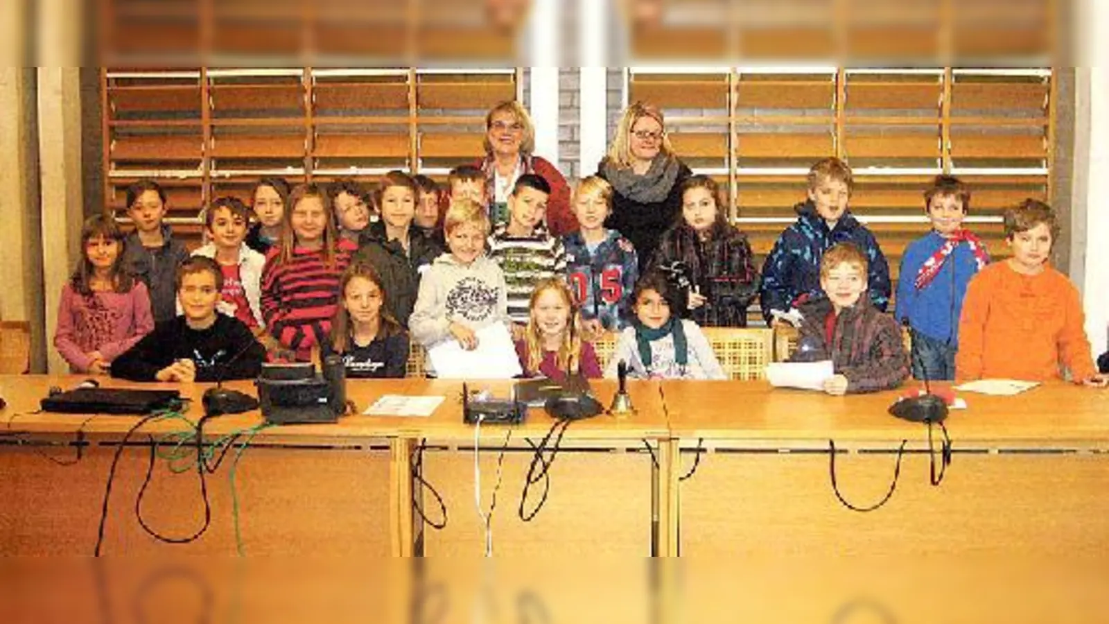 Grundschule Ost zu Besuch im Rathaus. Die Viertklässler wissen nun mehr über ihre Heimat. 	 (Foto: VA)