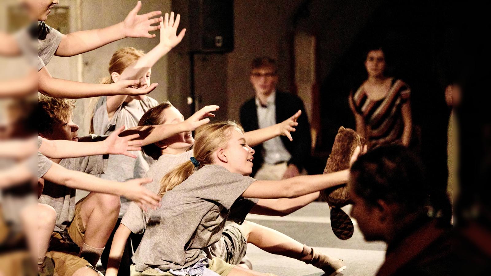 B-chner-und-Ibsen-gespielt-von-Zw-lfj-hrigen-Geht-das-