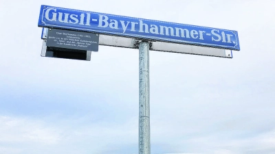 Die Gustl-Bayrhammer-Straße erinnert an den Schauspieler, der den Schreiner „Meister Eder” in den Pumuckl-Filmen gespielt hat.  (Foto: pst)