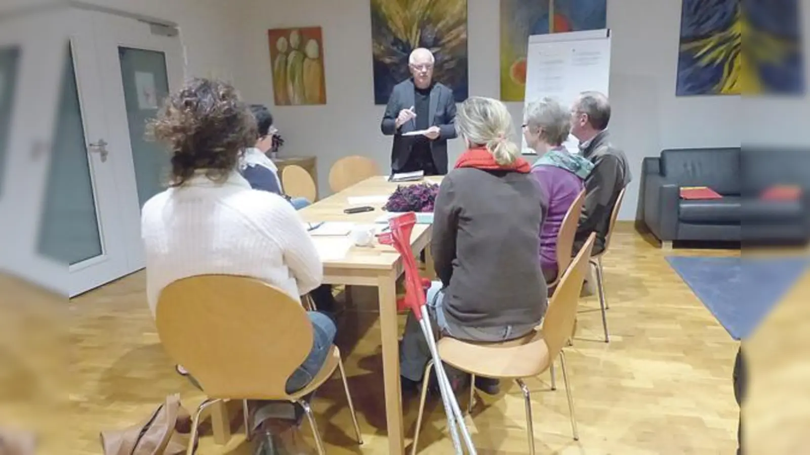 Die Leitbildgruppe »Barrierefreies Grasbrunn« legte beim dritten Treffen Aktionspläne fest.	 (Foto: Edith Reithmann)