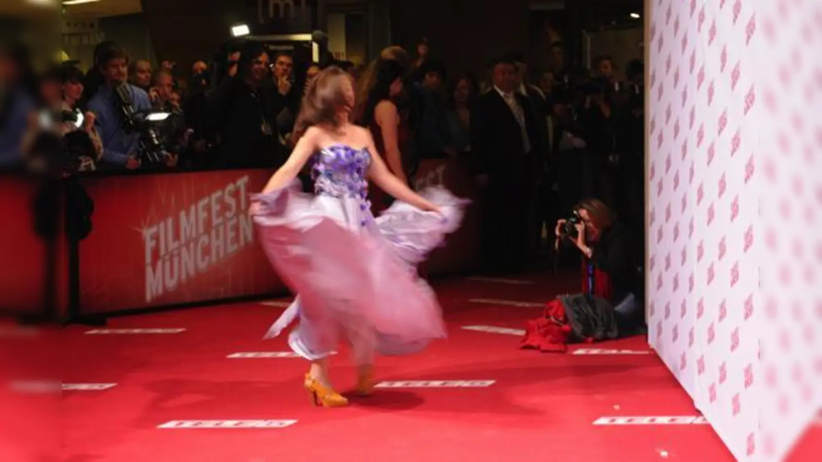  Jeden Abend Gala und großes Schaulaufen ist im Festivalzentrum im Gasteig angesagt.  (Foto: Bernhard Schmidt)