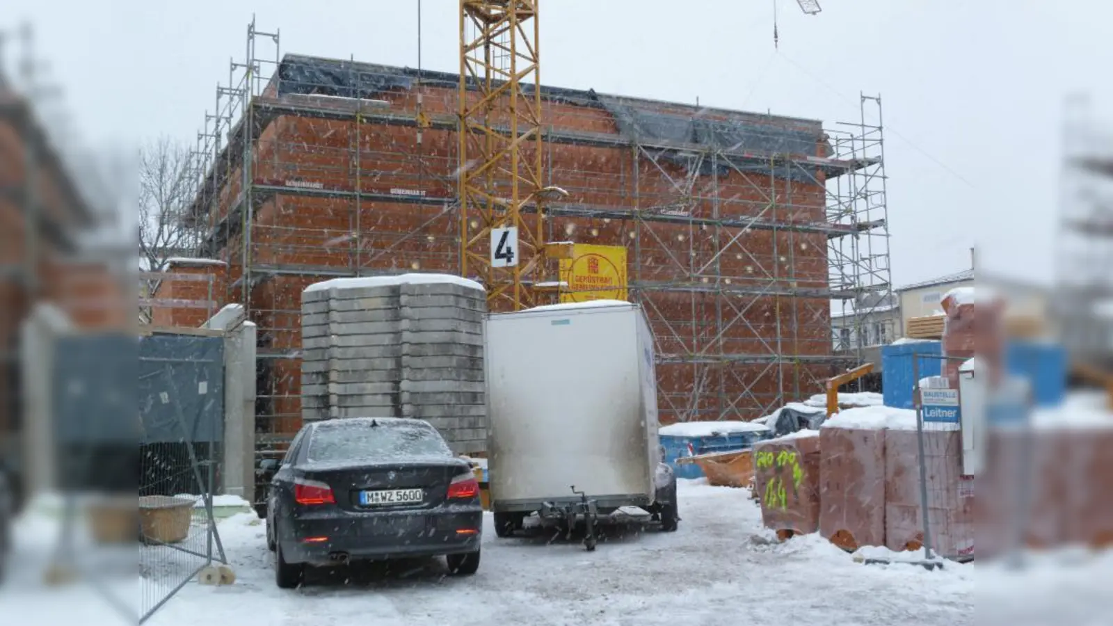 Der Rohbau der Neuapostolischen Kirche in der Helmpertstraße ist fertig. Im Oktober soll das neue Kirchengebäude eingeweiht werden. (Foto: BK)