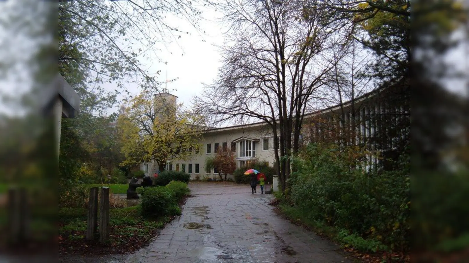 Die Fernpass-Schule: Bekommen die Kinder hier eine Mensa? (Foto: AH)