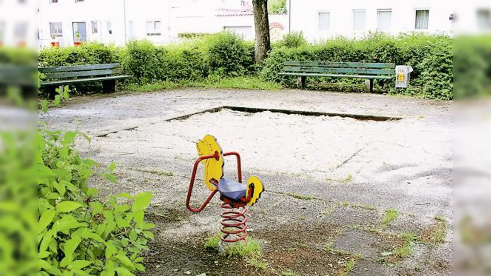 Der Spielplatz am Günzburger Platz ist in die Jahre gekommen und wird jetzt saniert.  (Foto: ws)