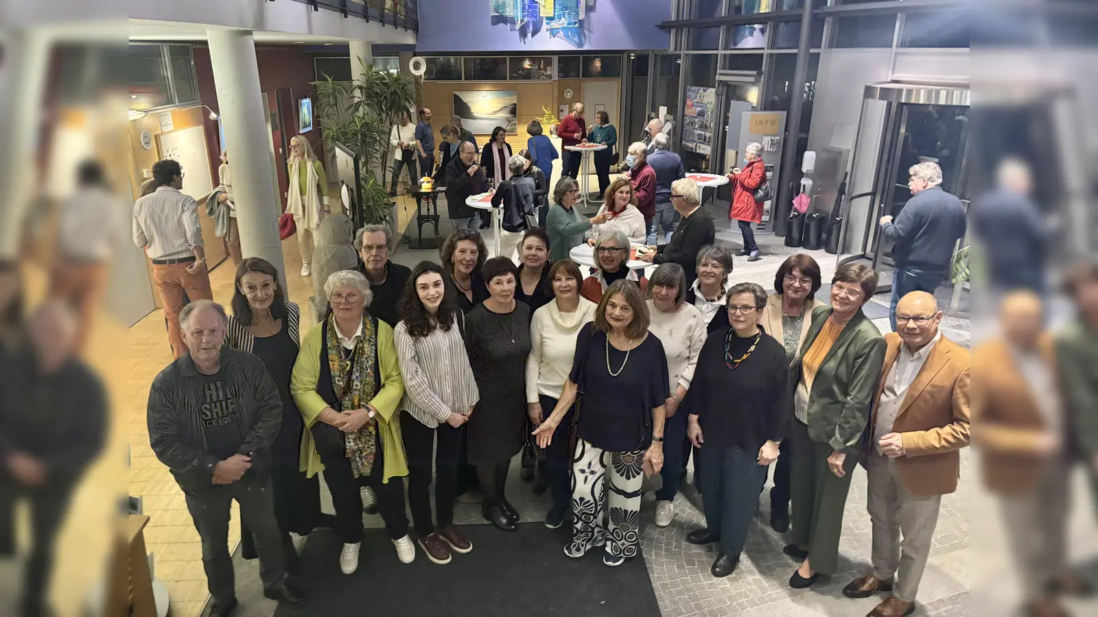 25 Mitglieder des Kulturfördervereins beteiligten sich an der Jahresausstellung. Ihre Werke umfassen Gemälde, Zeichnungen, textile Gestaltungen und Skulpturen. (Foto: Ulrike Seiffert)