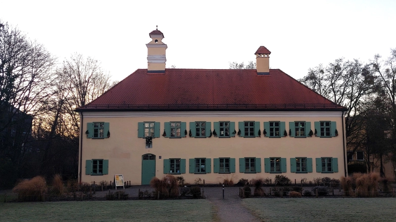Im Moosacher Kultur- und Bürgerhaus Pelkovenschlössl ist am 24. Januar einiges geboten. (Foto: bas)