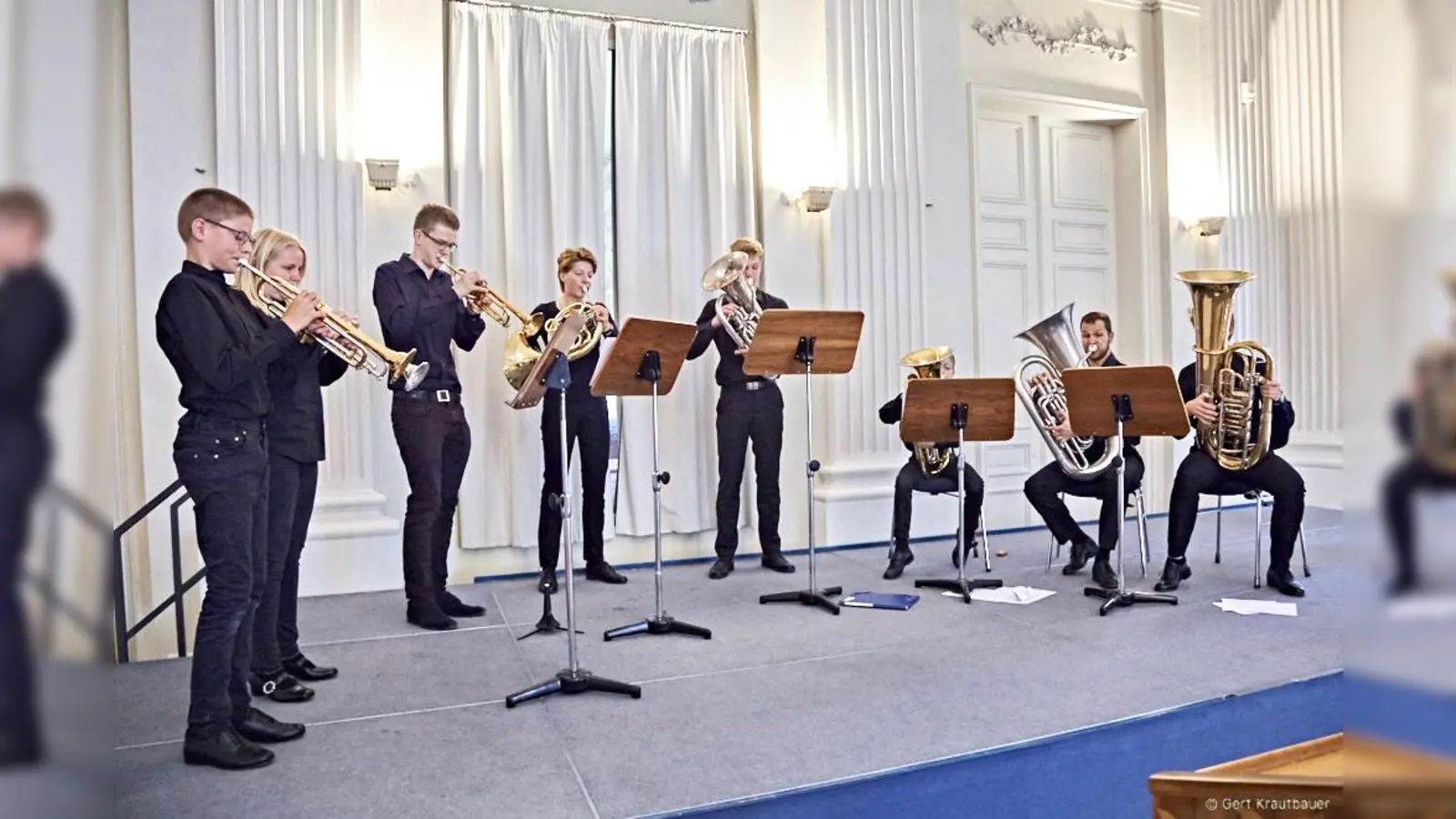 Mitglieder des Jungen Blechbläserensembles bei einem Auftritt im Max-Joseph-Saal in München, am 6. Oktober spielen sie in Kreuz-Christi-Kirche auf.  (Foto: Gert Krautbauer/Stmas)