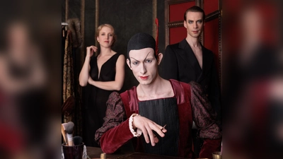 Die Schauspiel-Revue Mephisto wird vom Neue Global Theater im Wolf-Ferrari-Haus gezeigt. (Foto: Philipp Plum)