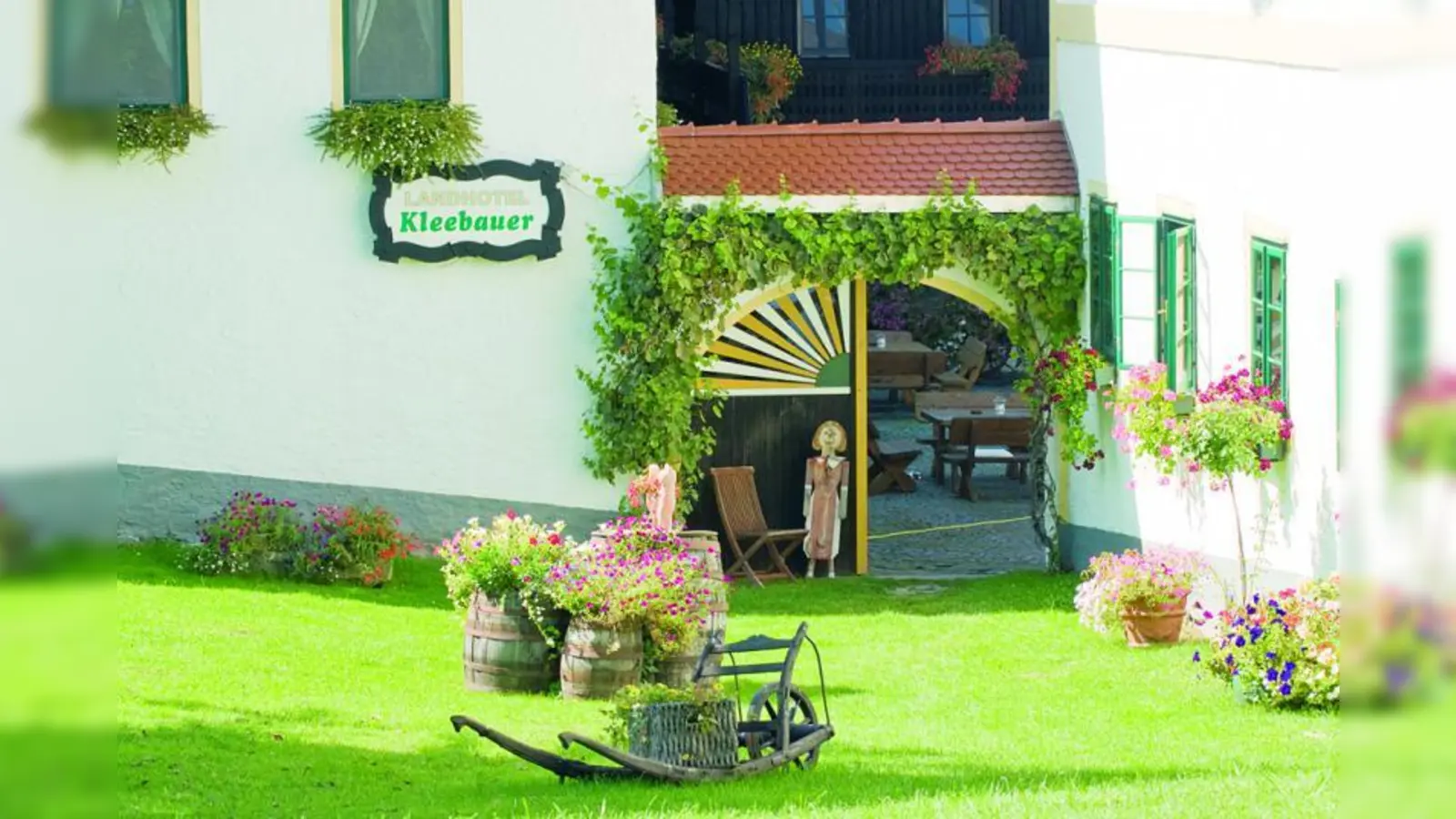 Familiäre Atmosphäre und persönliche Betreuung - und das in harmonischer Lage - bietet das Golf- und Landhotel Kleebauer. (Foto: pi)