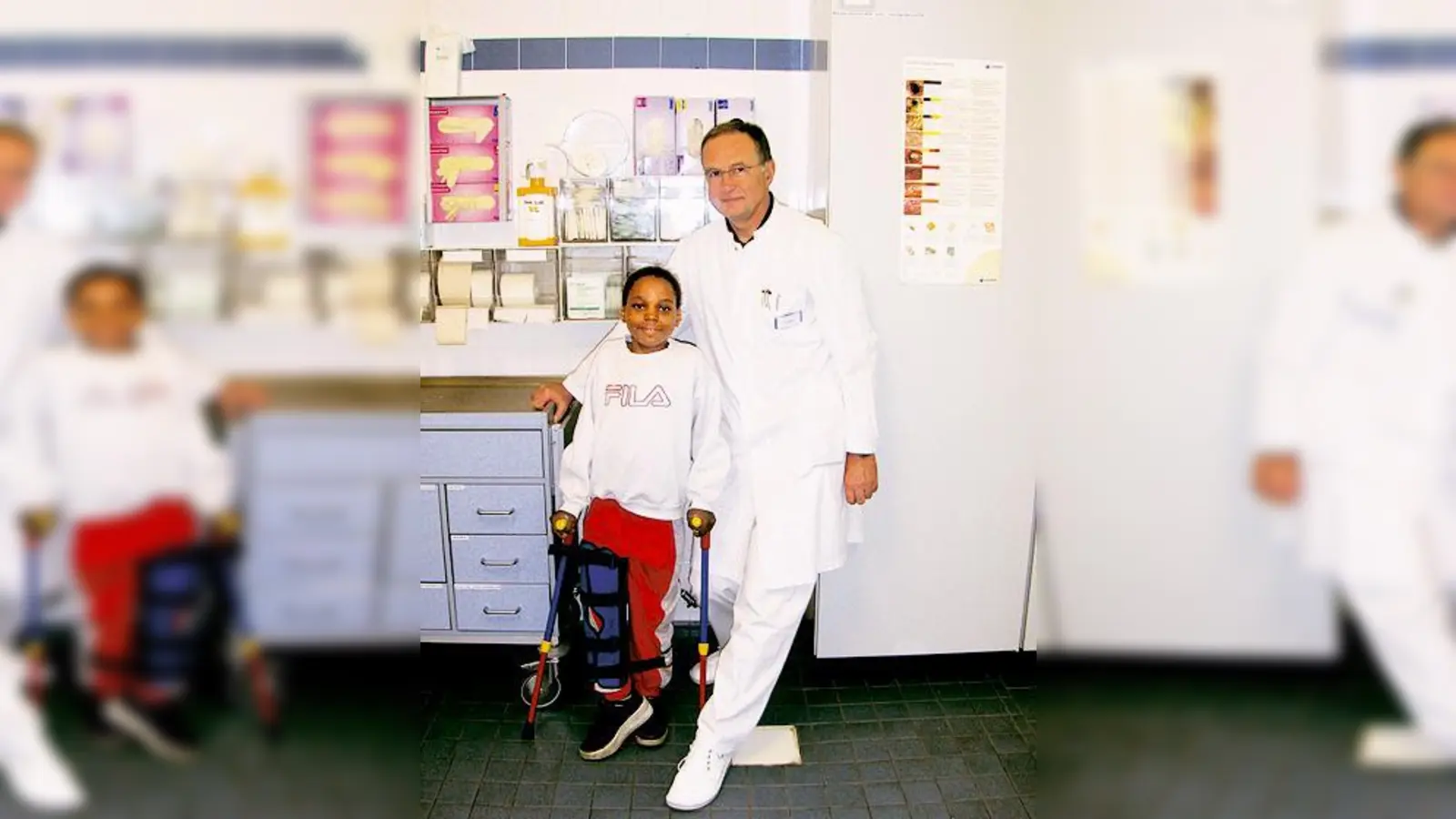 Chefarzt Dr. Matthias Bühler mit dem kleinen Leo aus Angola.  (Foto: Privat)