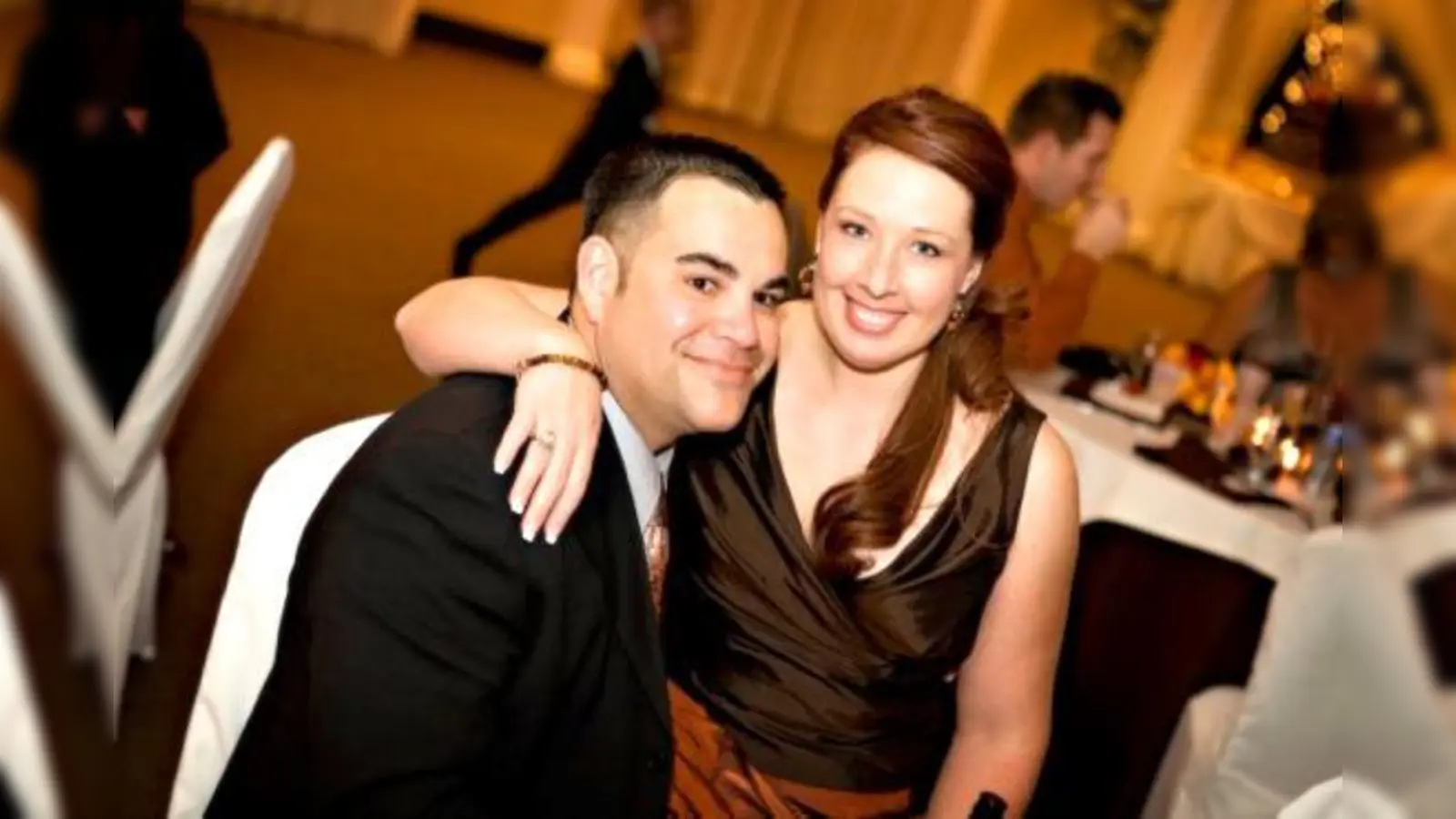 Chipkarte gesucht: Victoria Hill und Edward Laurel haben in München Erinnerungsfotos verloren.	 (F.: Priv.)