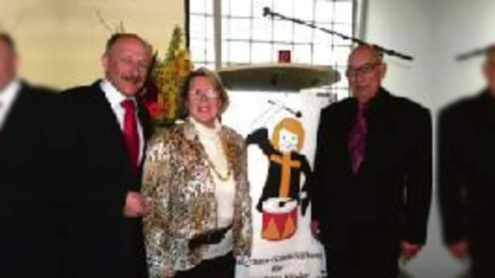 Christian Netzer, Vorstand der Münchner Kindl Stiftung, Stadträtin Schosser und Otto Eckart, Vorstand der Münchner Kindl Stfitung.	  (Foto: VA)