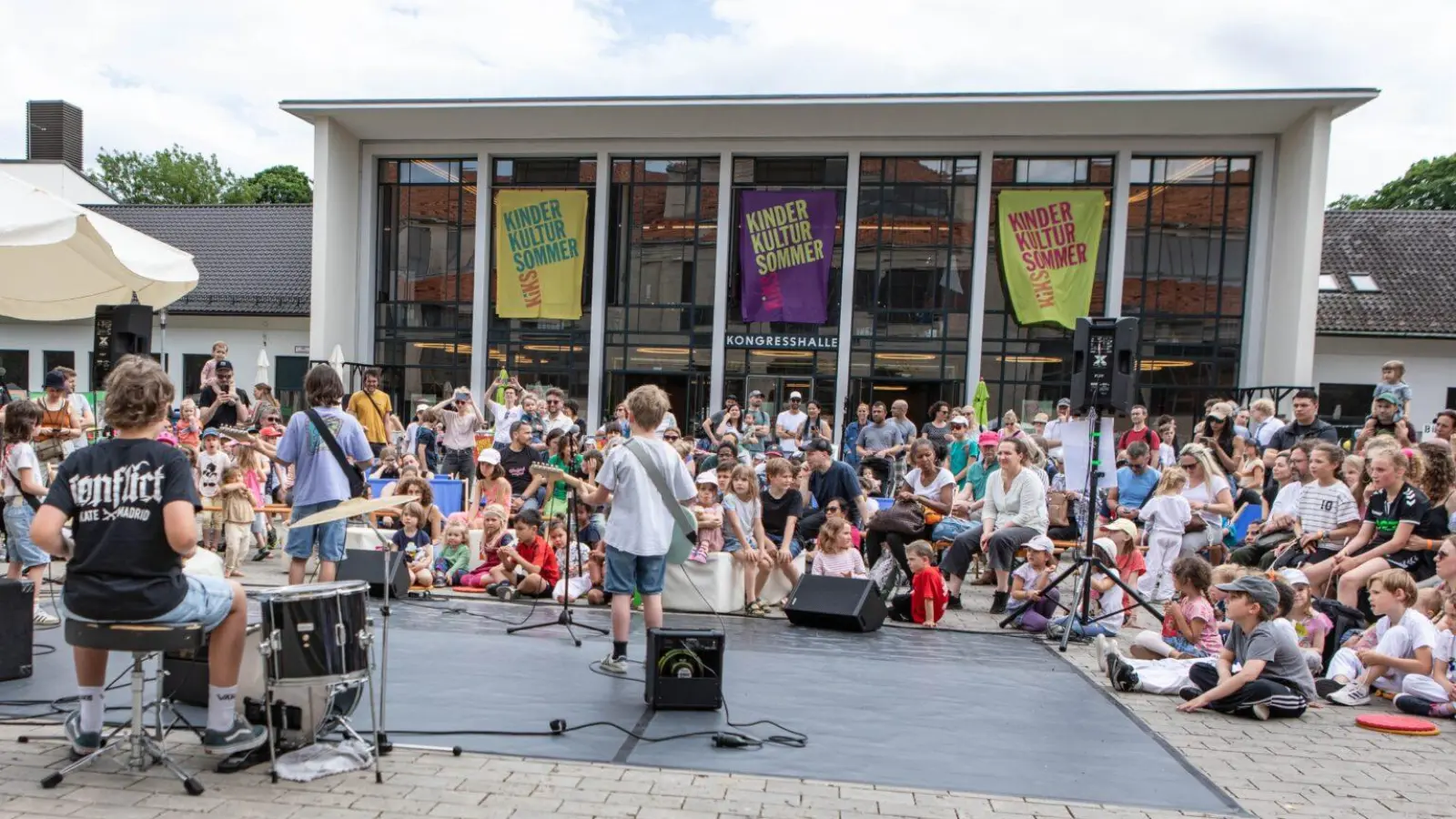 Foto: Kultur und Action für Kinder ist bei KIKS – dem Kinder-Kultur-Sommer – an verschiedenen Orten der Stadt geboten. Mitmachen und Dabeisein ist gratis. 