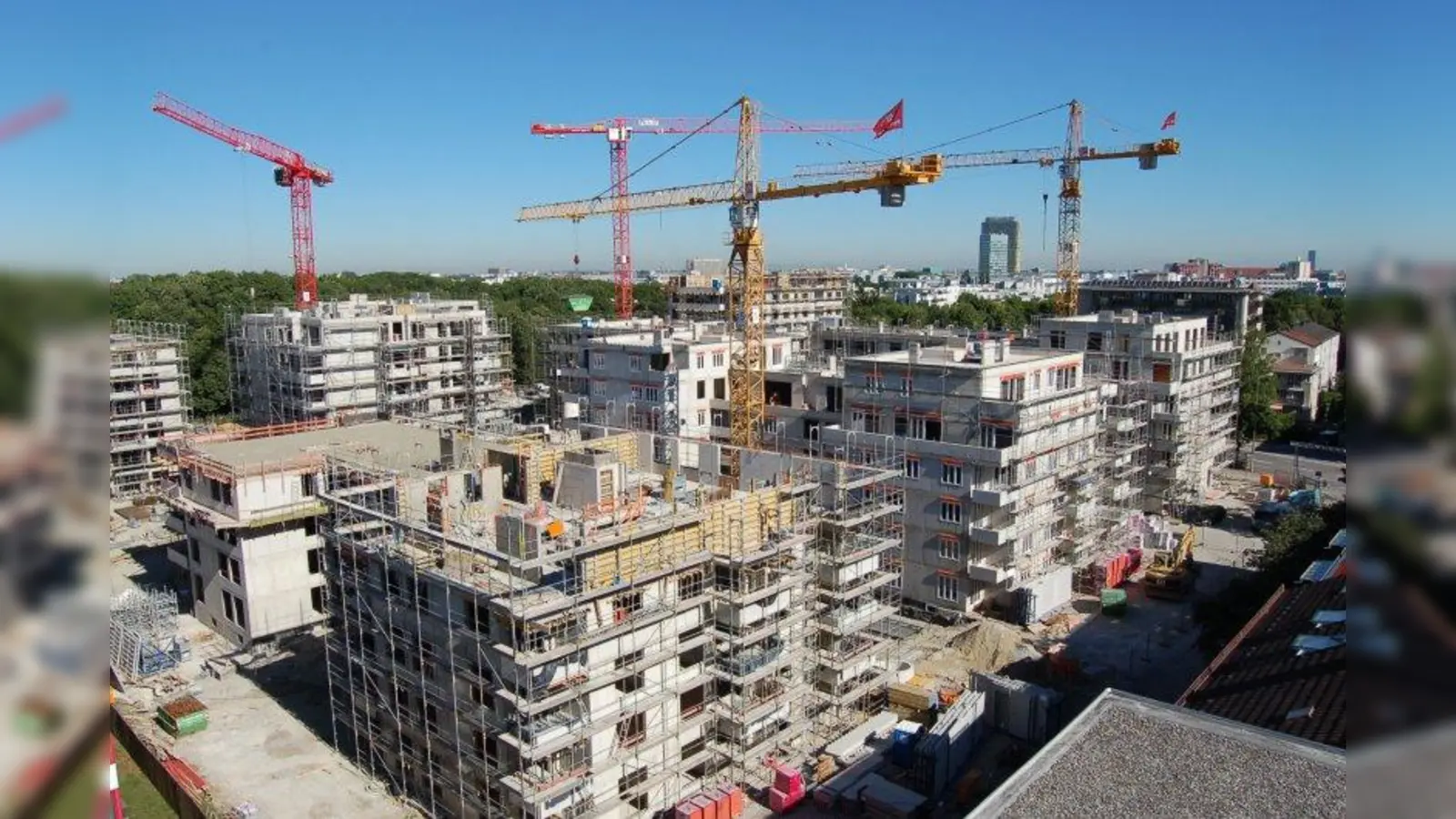 Am Westpark sollen 2014 die ersten Wohnungen fertig sein. Jetzt wurde Richtfest gefeiert. (Foto: Eurytos)