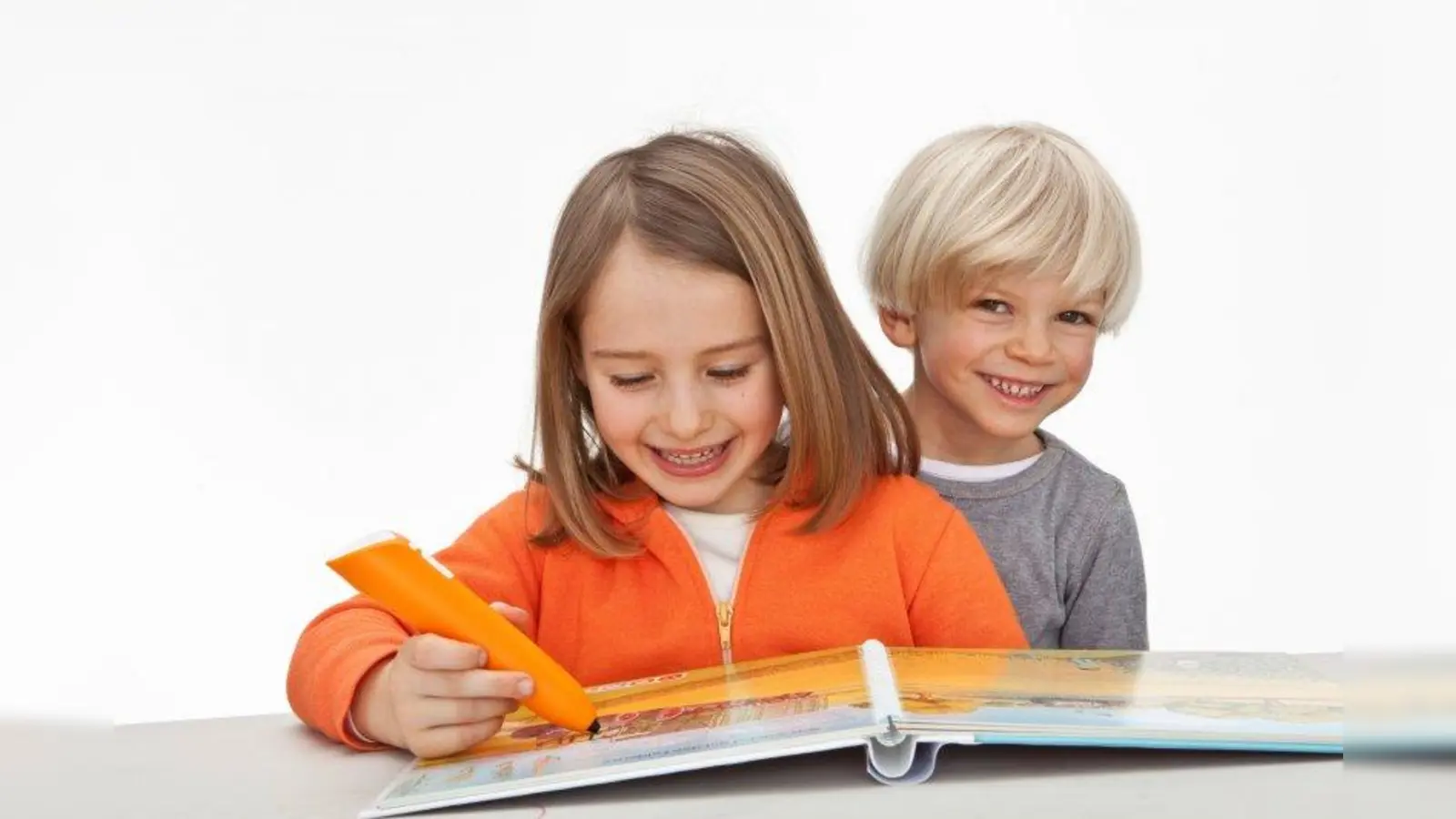 Kinderbücher und interaktive Medien (Foto: Ravensburger AG)