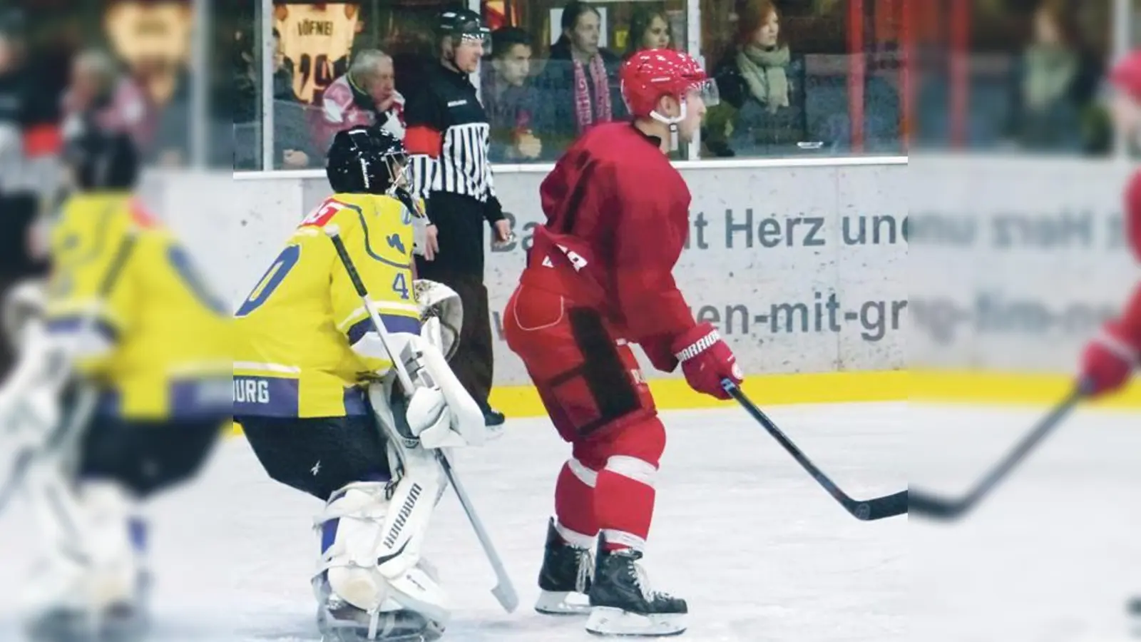Stürmer Philipp Quinlan in der letzjährigen Vorbereitung gegen den EHC Waldkraiburg. 	 (Foto: smg / CU)