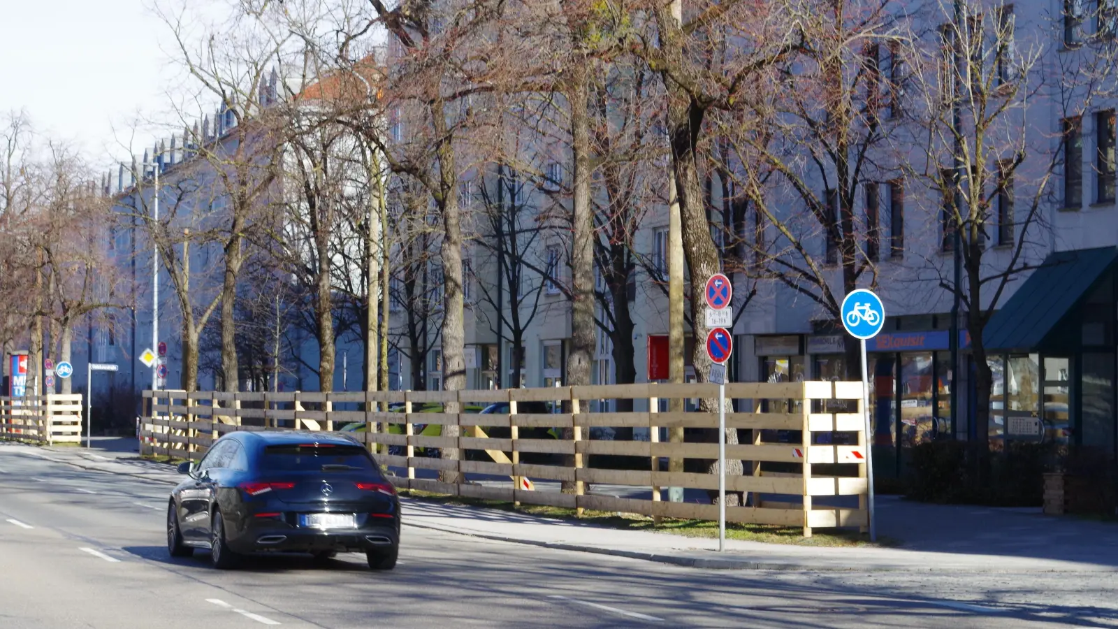Die Bauarbeiten an der Tram-Westtangente haben nun begonnen. Im Zuge dessen wird es voraussichtlich zwei Jahre lang eine provisorische Straßenbeleuchtung geben. (Foto: Beatrix Köber)