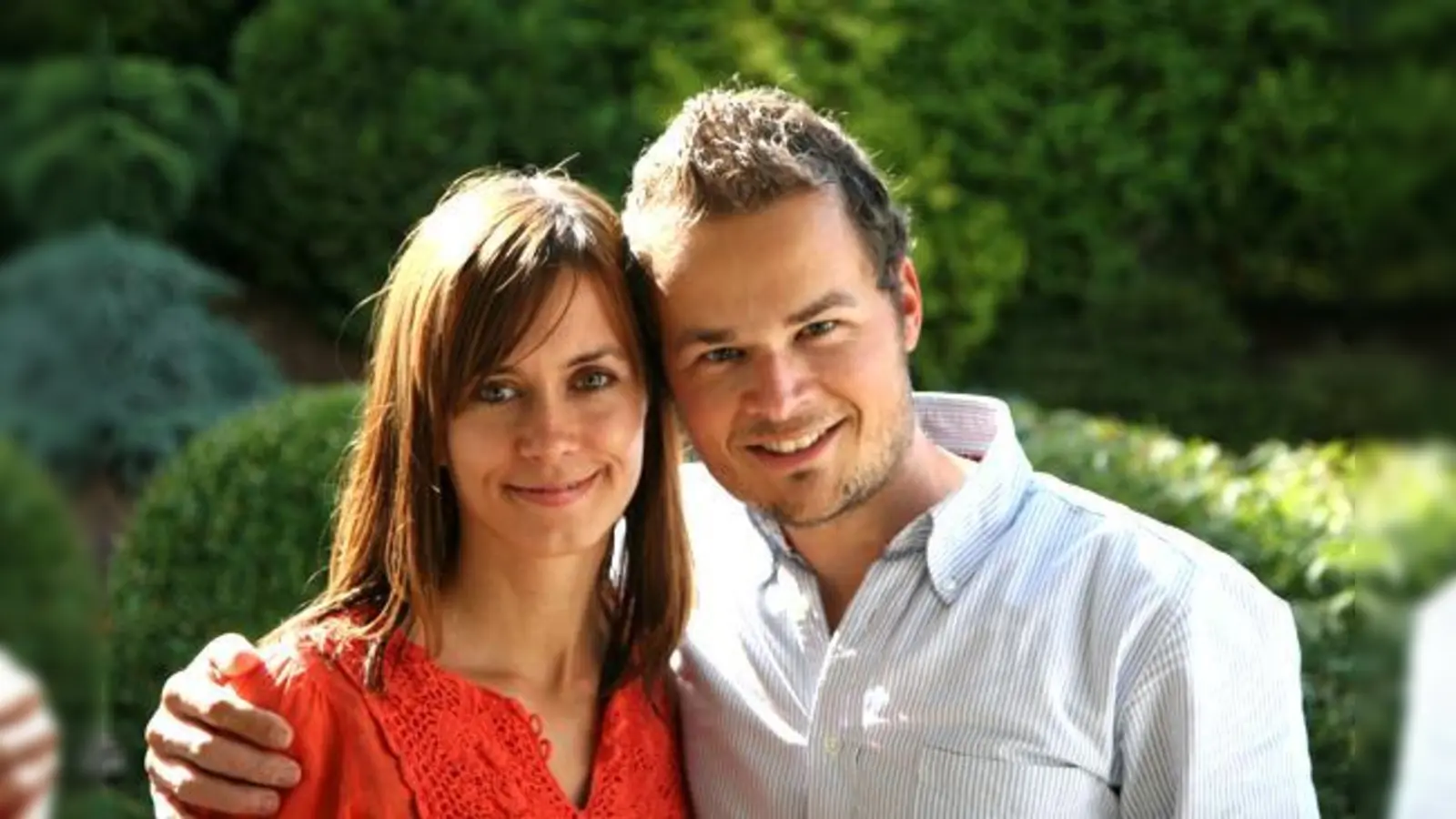 Martin Mitterer, hier mit Freundin Julia, ist an Leukämie erkrankt. Die Kreisklinik Ebersberg sucht nun nach einem geeigneten Stammzellenspender.	 (Foto: Klinik)